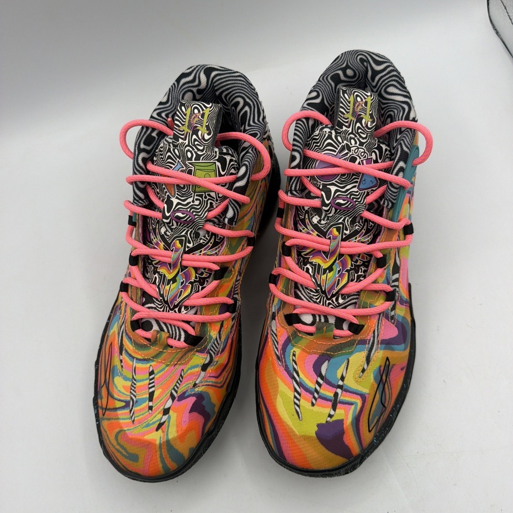 PUMA Melo Ball Dexter's Laboratory US7 Basketball Shoes - Picture 5 of 15